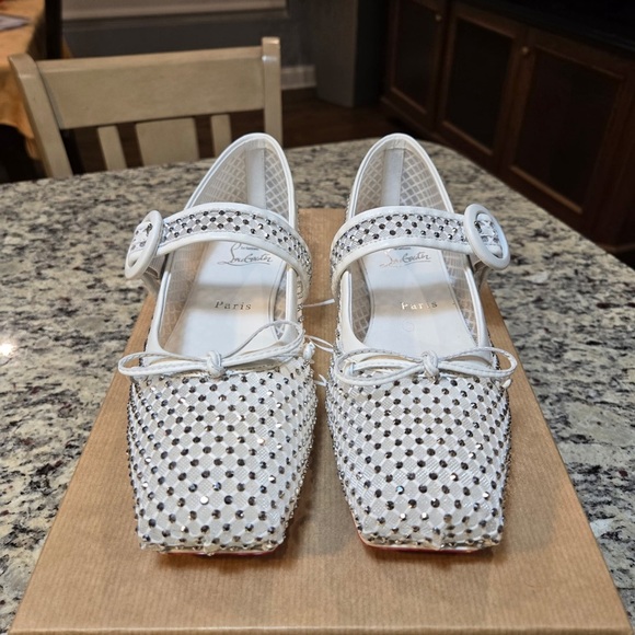 NEW Christian Louboutin Off White Mamastrapitina Flats with  Crystal Design 39 - Picture 2 of 12